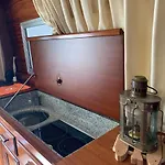 船屋 Delphin 4 Odysea It