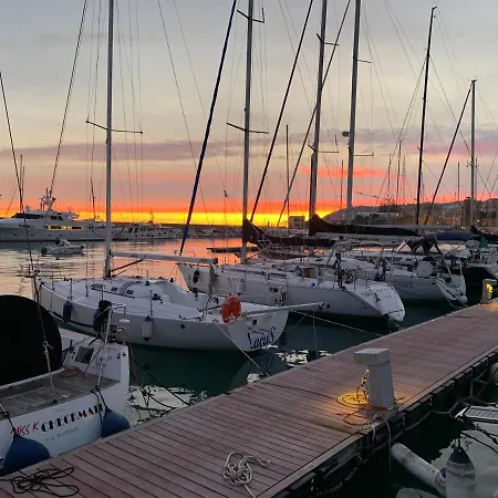 ספינת מלון Delphin 4 Odysea It סנרמו