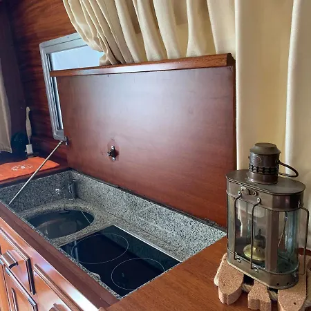 ספינת מלון Delphin 4 Odysea It