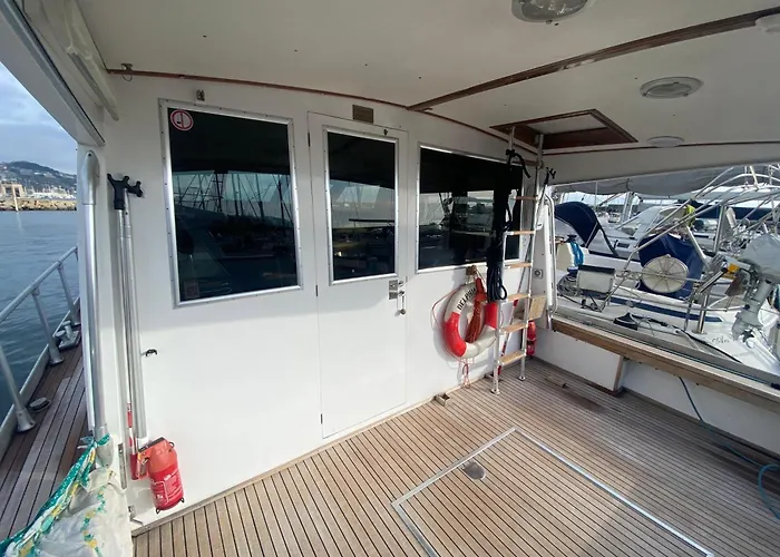 Delphin 4 Odysea It Botel *