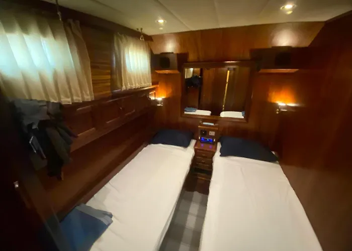 Delphin 4 Odysea It * San Remo